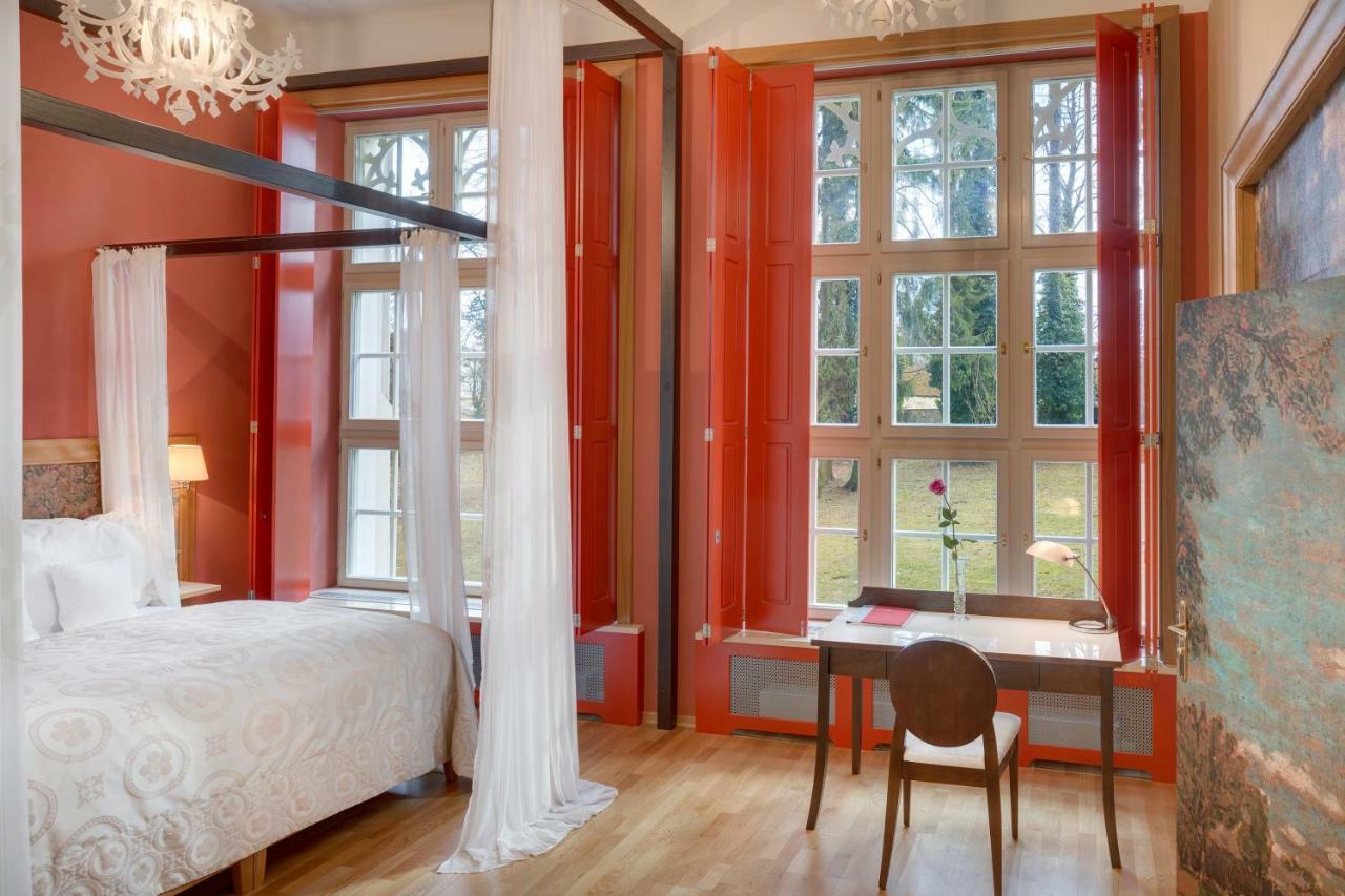 Chateau Boutique & By L'occitane 5* Herálec